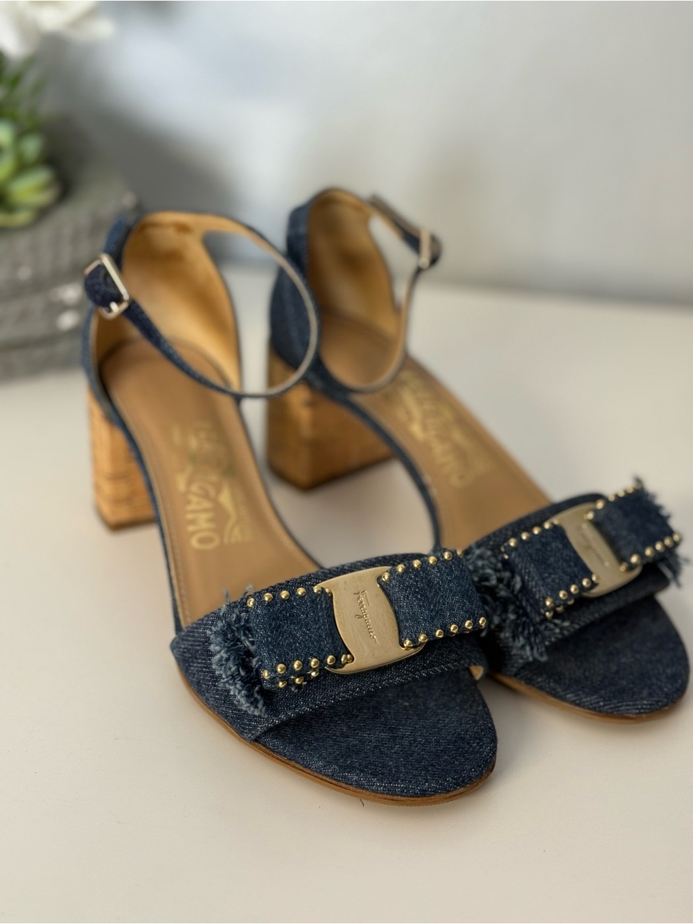 SALVATORE FERRAGAMO Gavina Denim Block Heel Sandals Size 35 EU